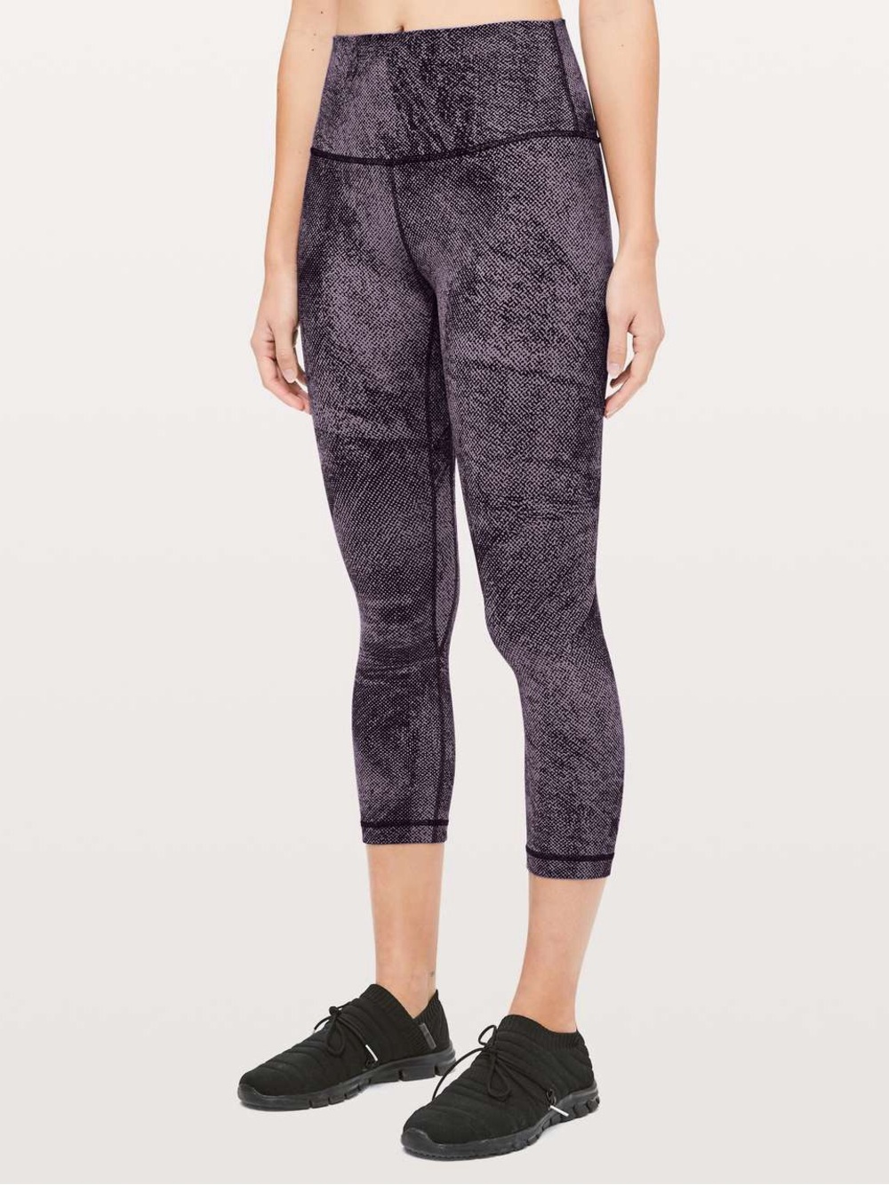 Lululemon Align Crop *21"
Pixel Print Purple Quartz Black